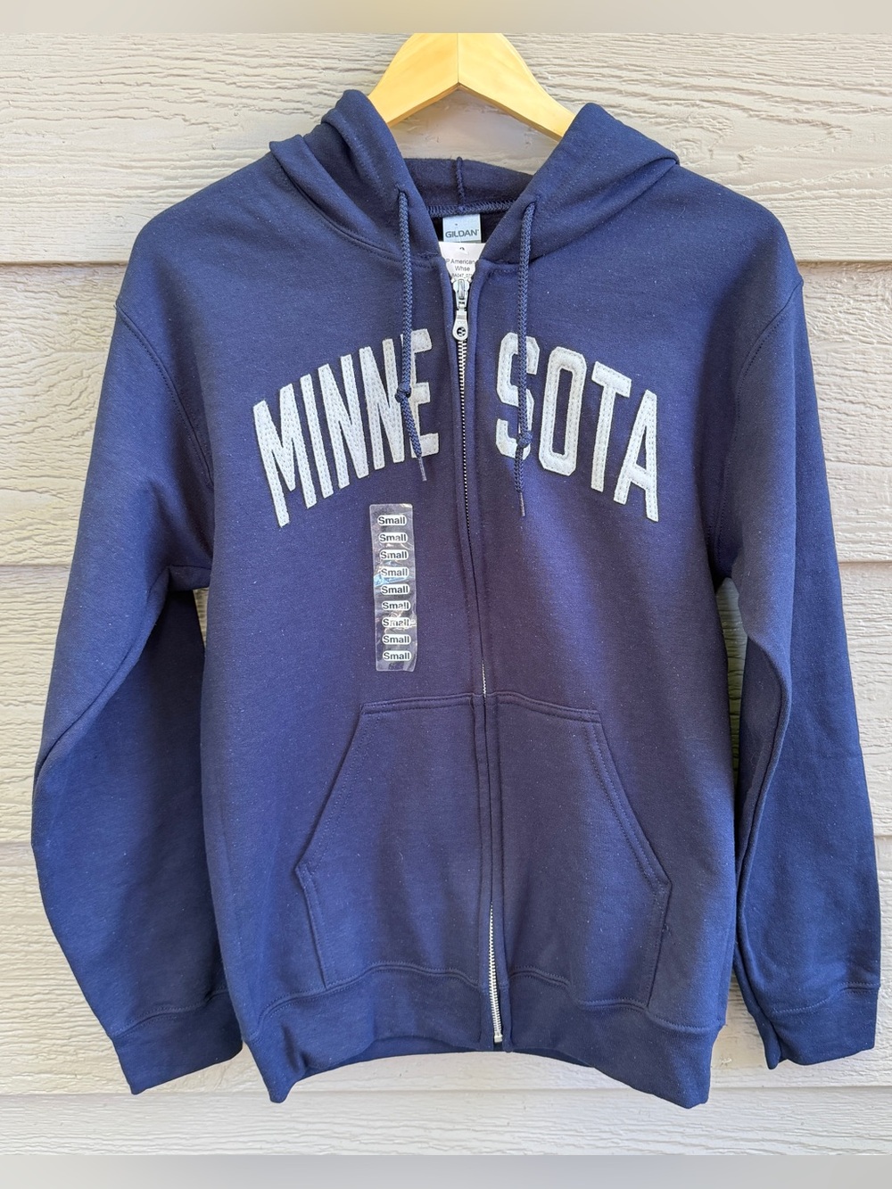 Gildan Minnesota Navy Blue Hoody Small Gray Lettering NWT
